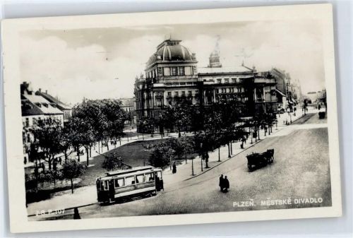 Plzen Stadttheater Straßenbahn