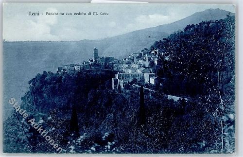 Nemi Panorama con veduta di Monte Cavo