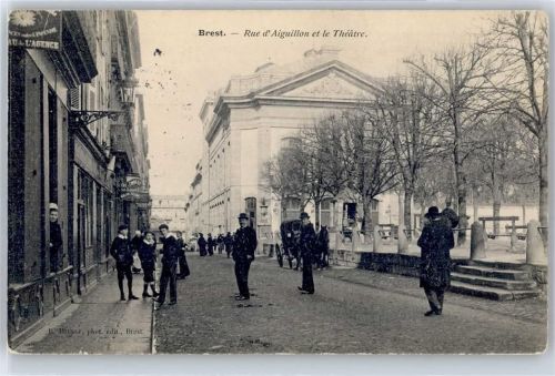 Brest Rue d`Aiguillon et le Theatre