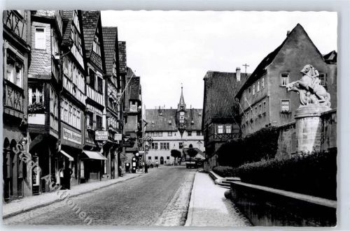 Ochsenfurt Hauptstraße mit Rathaus und Kriegerdenkmal