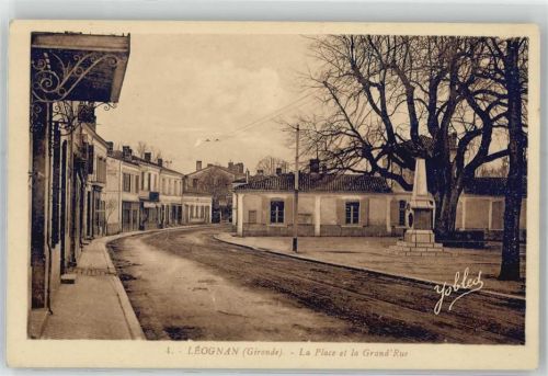 Leognan La Place et la Grand Rue