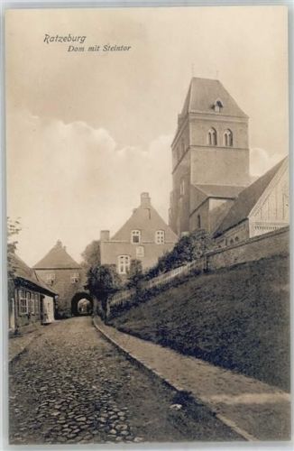 Ratzeburg Dom mit Steintor