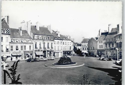 Beaune Place Carnot Cafe Autos