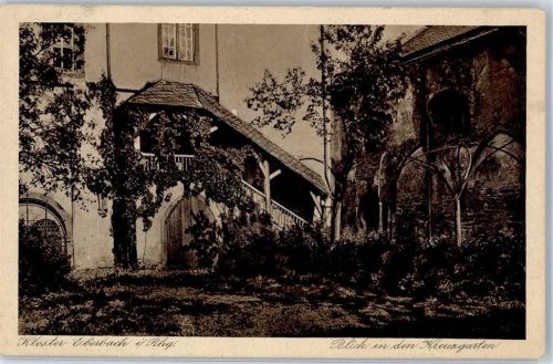 Eberbach Blick in den Kreuzgarten