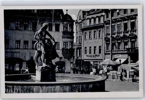 Gera Marktplatz Simsonbrunnen und Erker