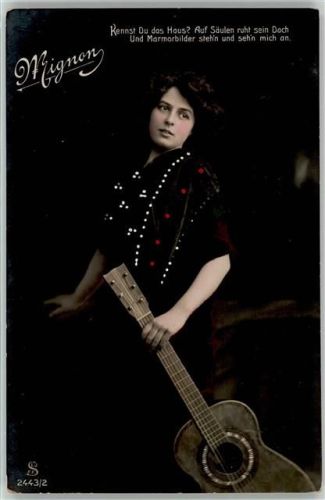 1910 Frau mit Gitarre