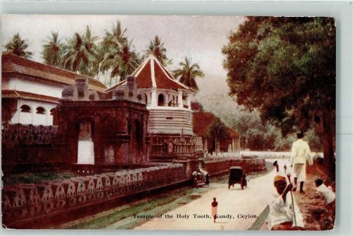 Kandy Temple of the Holy Tooth
