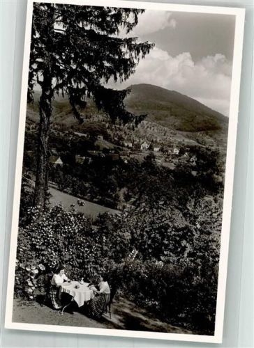 Sasbachwalden Panorama des Ortes mit der Pfarrkirche zur Hl. Dreifaltigkeit