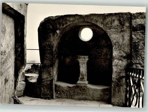 Holzhausen-Externsteine Die Externsteine Bogen-Nische im Sazellum auf Fels 2 Fotograf Karl Hublow Konstanz