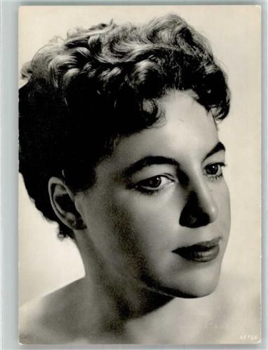 Hannover Portrait von Ila Nüßlein Ort lt. Fotograf Stoeckel