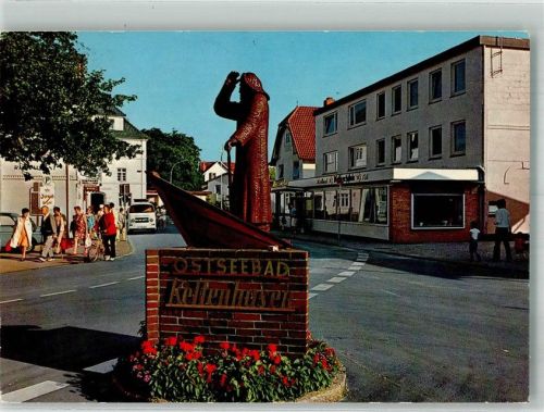 Kellenhusen Ostseebad Fischerdenkmal Auto Fahrrad