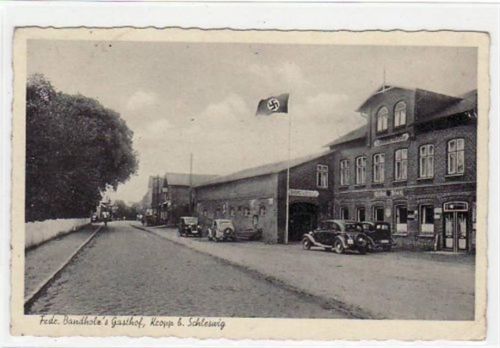 Kropp bei Schleswig mit Frdr. Bandholz´s Gasthof gelaufen, ca. 1940 kleiner Knick unten rechts, sonst gut erhalten