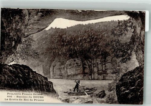 Villers-le-Lac Die Grotte du Roi de Prusse in den Bassins du Doubs an der französisch-schweizerischen Grenze