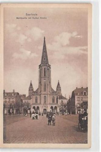 Saarlouis Saarlouis. Marktpartie katholischen Kirche ungelaufen Gute Erhaltung.