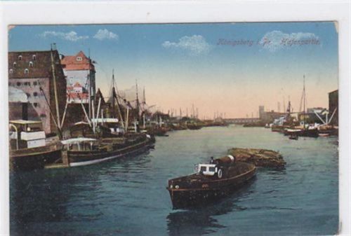 Königsberg Hafenpartie aus Königsberg / Kaliningrad. 1916 Feldpost Zusätzlicher Briefstempel: Festungshilfslazarett V Königsberg. leichte Eckabschürfungen oben links und rechts. Rückseite leicht fleckig, sonst gut erhalten.