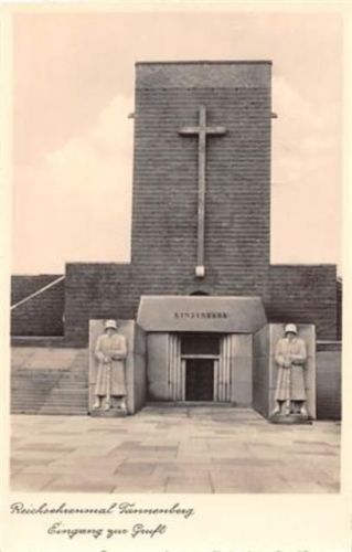 Hohenstein Reichsehrenmal Tannenberg bei Hohenstein - Olsztynek / Kreis Osterode - Ostróda. Eingang zur Gruft gelaufen 1937. Leichter Stempeldurchdruck, sonst gut erhalten