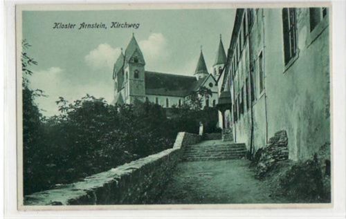 Obernhof Kloster Arnstein bei Obernhof mit Kirchweg ungelaufen Die Karte war in einem Album eingeklebt, daher Anhaftungen und Abrißspuren Rückseite, leicht stockfleckig, sonst gut erhalten