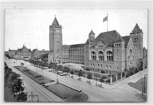 Posen Posen / Poznan. Königliches Schloß. Feldpost kleiner Knick oben rechts, sonst gut erhalten