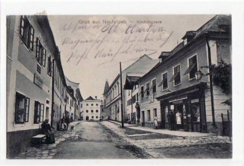 Neufelden mit Kirchengasse gelaufen von 1915. Gute Erhaltung.