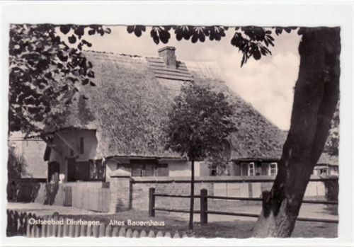 Ostseebad Dierhagen mit alten Bauernhaus ungelaufen Dünne Stelle Rückseite, sonst gut erhalten.