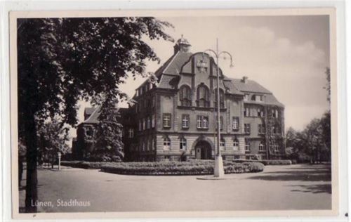 Lünen mit Stadthaus gelaufen, mit Marke und Stempel von 1955 kleiner Knick oben links und unten rechts, sonst gut erhalten