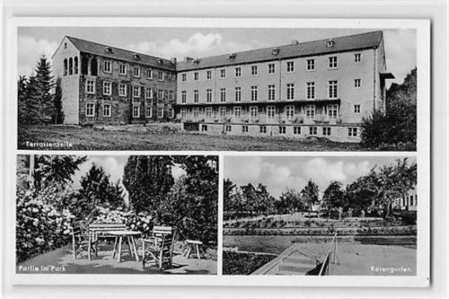 Oberpleis. St. Konstantia-Haus mit Rosengarten und Partie im Park ungelaufen kleiner Knick unten rechts, sonst gut erhalten
