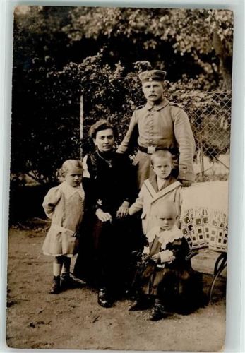 76571 W7560 Gaggenau - Familienfoto Soldat Uniform