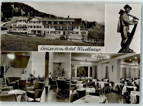 94253 W8379 Bischofsmais - Gruss Hotel Wasltsäge Gastraum Treppe Kreuz Arbeiter