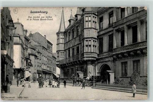 Luxembourg Rue marche aux herbes et le Palais Grand Ducal Kutsche Kinder