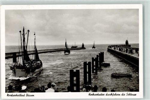 Büsum Hochseekutter Schleuse