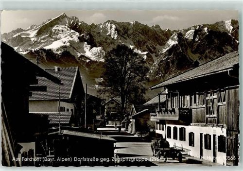 Farchant Dorfstraße Rinderfuhrwerk Zugspitzgruppe