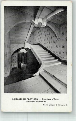 Flavigny-sur-Ozerain Abbaye de Flavigny Fabrique d`Anis Escalier d`honneur