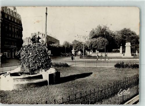Dijon Place Darcy et Fontaine de Jeunesse