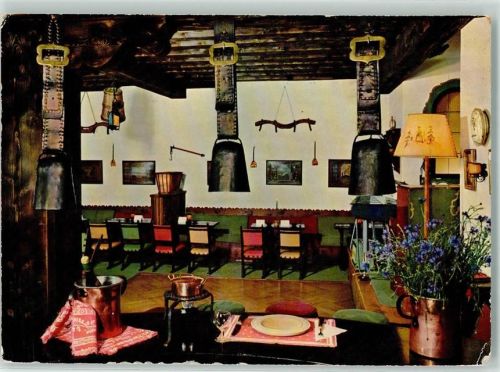 Salzburg Gasthaus Vis-a-Vis Tanzbar des Glodenen Hirschen Getreidegasse