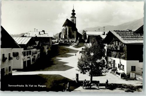 Sankt Veit 1965 Marktplatz mit Veitskirche und Kriegerdenkmal