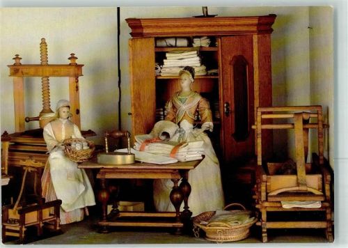 Arnstadt Schlossmuseum histor. Puppensammlung Wäschekammer