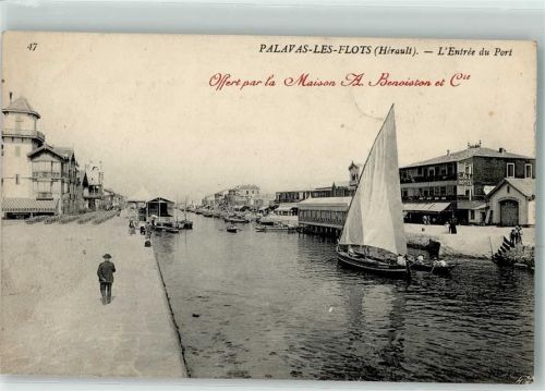 Palavas-les-Flots Eingang zum Hafen Segelboot
