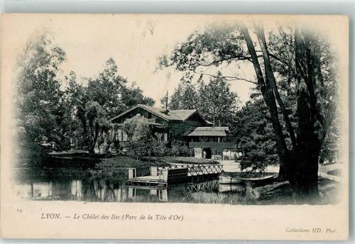Lyon le Chalet des Iles Parc de la Tete d`Or