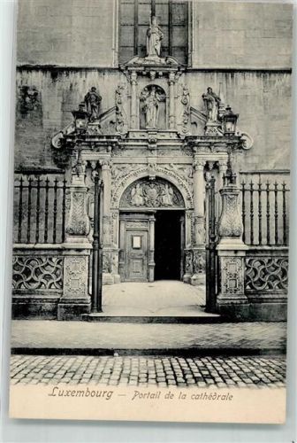 Luxembourg Kirche Portal