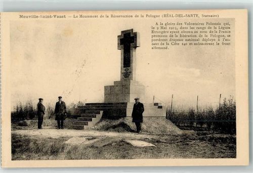 Neuville-Saint-Vaast 1915 Kriegerdenkmal de la Pologne