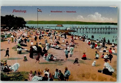 Flensburg Strandleben Ostseebad Fahne Schwarz-Weiß-Rot Kinderwagen Bademode