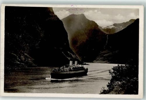 Aurland Dampfschiff Schiffspost Kraft durch Freude MS Monte Ouvia Naerobucht