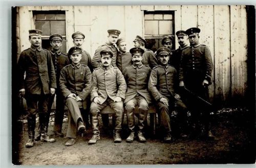 Gruppenfoto Uniform Soldaten WK I Foto AK