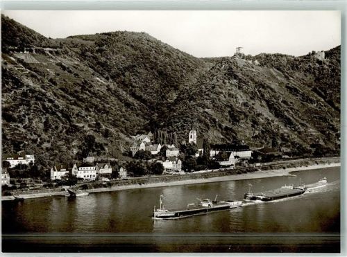 Kamp-Bornhofen Burg Frachtschiff