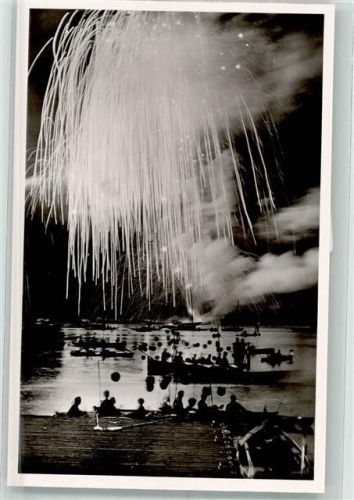 Konstanz Seebeleuchtung Feuerwerk über dem Bodensee