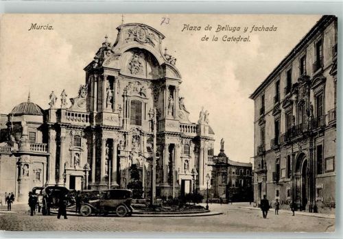 Murcia Plaza de Belluga Kirche Auto Oldtimer