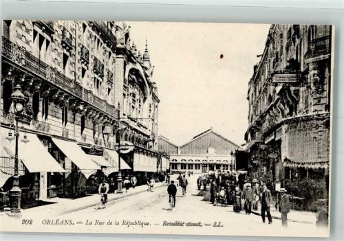 Orleans la Rue de la Republique Handlung