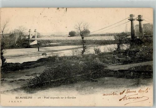 Remoulins Pont suspendu sur le Gardon