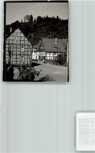 Schwalenberg Fachwerkensemble mit Burg Schwalenberg Foto Original aus Archiv eines Ansichtskartenverlags Ort handschriftlich
