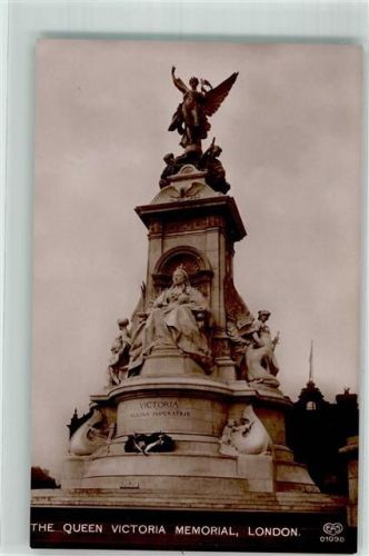 London The Queen Victoria Memorial EAS 01098